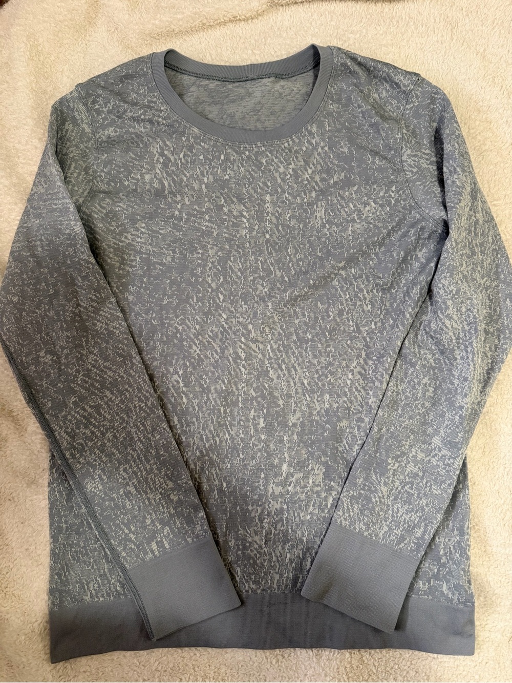 Lululemon swiftly breathe top size 8